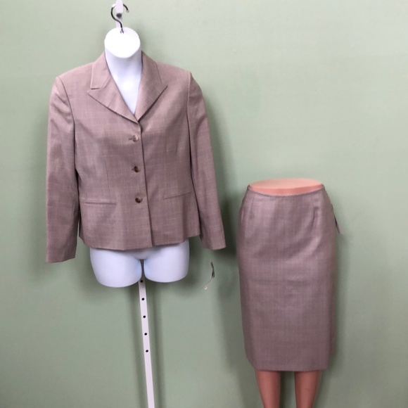 Le Suit Women's Taupe Plaid 2PC Blazer& Skirt Set SZ 12 NWT